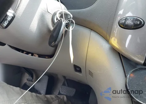 2006 Toyota Sienna Le z USA, uszkodzony, nr VIN 5TDZA23C66S553313